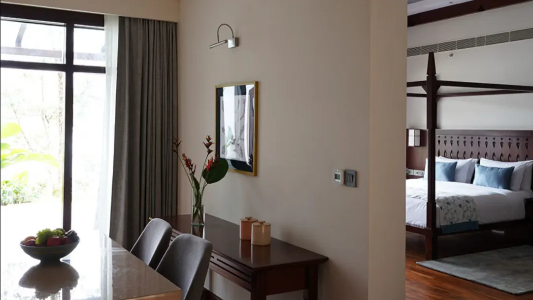 Grand Luxury Villa Lake View with Plunge Pool